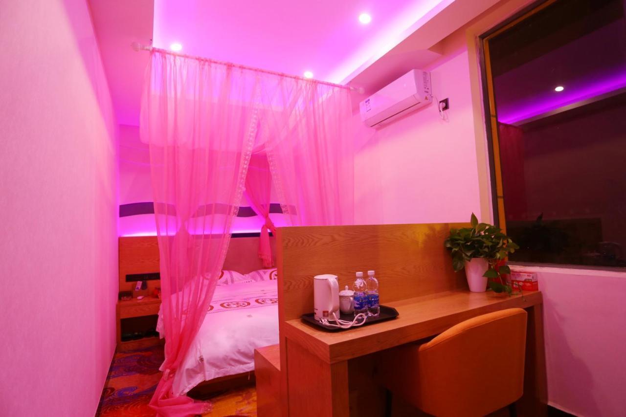 Kunming Mengda Holiday Hotel Exterior foto